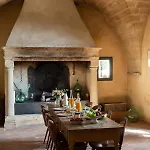 Couette-café Prieuré Saint-nicolas - Les Maisons