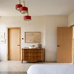 Couette-café Prieuré Saint-nicolas - Les Maisons 4*