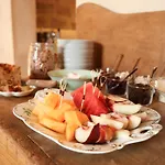 Prieuré Saint-nicolas - Les Maisons 4* Blauzac (Gard)