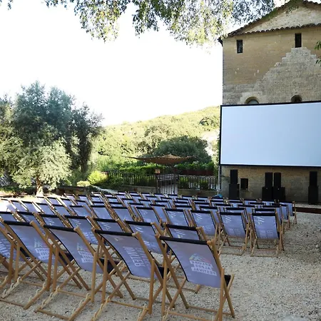 Prieure Saint-nicolas - Les Maisons 4* Blauzac (Gard)