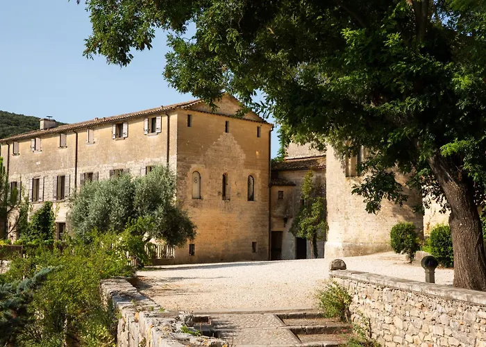 Alojamento de Acomodação e Pequeno-almoço Prieure Saint-nicolas - Les Maisons 4*