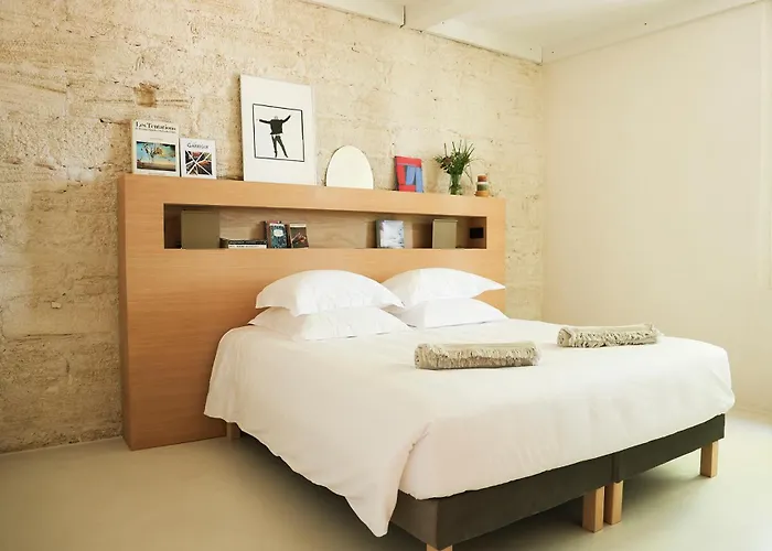 Alojamento de Acomodação e Pequeno-almoço Prieure Saint-nicolas - Les Maisons