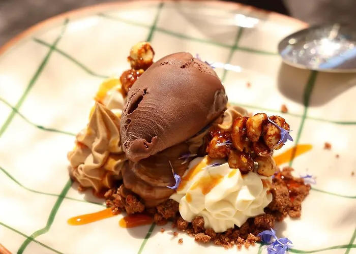 Alojamento de Acomodação e Pequeno-almoço Prieure Saint-nicolas - Les Maisons 4*